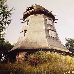 Windmhle Altwarp - aufgegebene Bauruine 2002