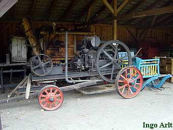 Museum Pingelhof - Ausstellungsstck Lokomobil