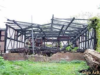 Sgemhle der Fleether Mhle - ausgebrannte Ruine - 2004