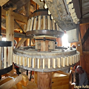 Bockwindmhle im Freilichtmuseum Klockenhagen - historische Technik